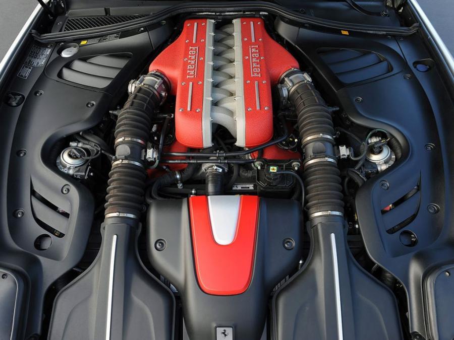  Ferrari FF 2011 года  (US) (фото 2 из 14)